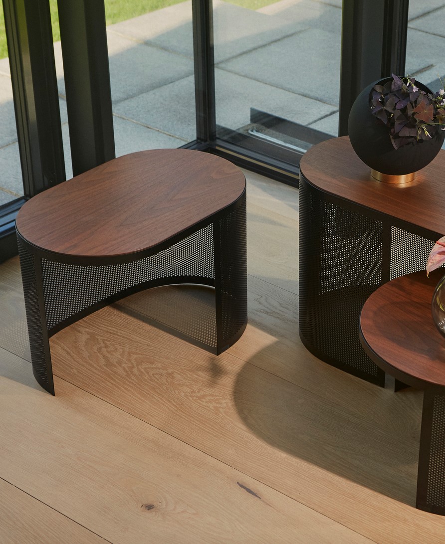 PAUSILLUS table (medium)